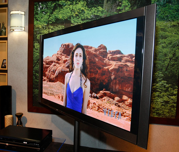 Telewizor plazmowy za przyjście do szkoły