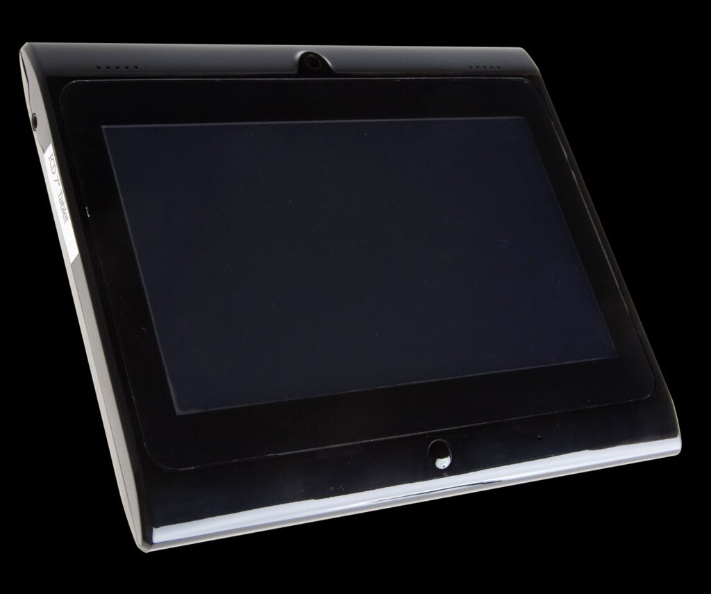 Tablet internetowy Full HD obsługujący sieć bezprzewodową 4G