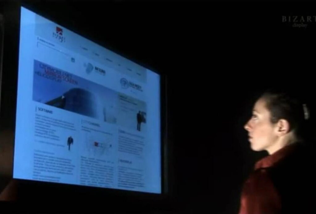 Mirror Screen – telewizja w lustrze