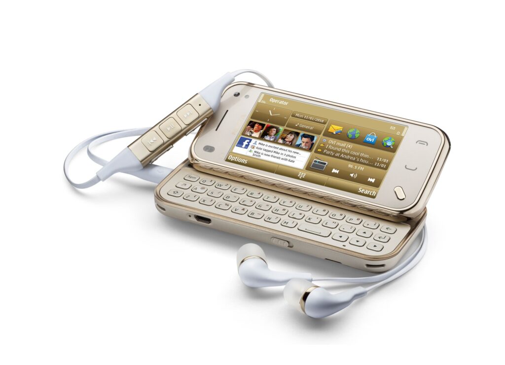 Nokia N97 mini Gold Edition z obudową z z 18-karatowego złota