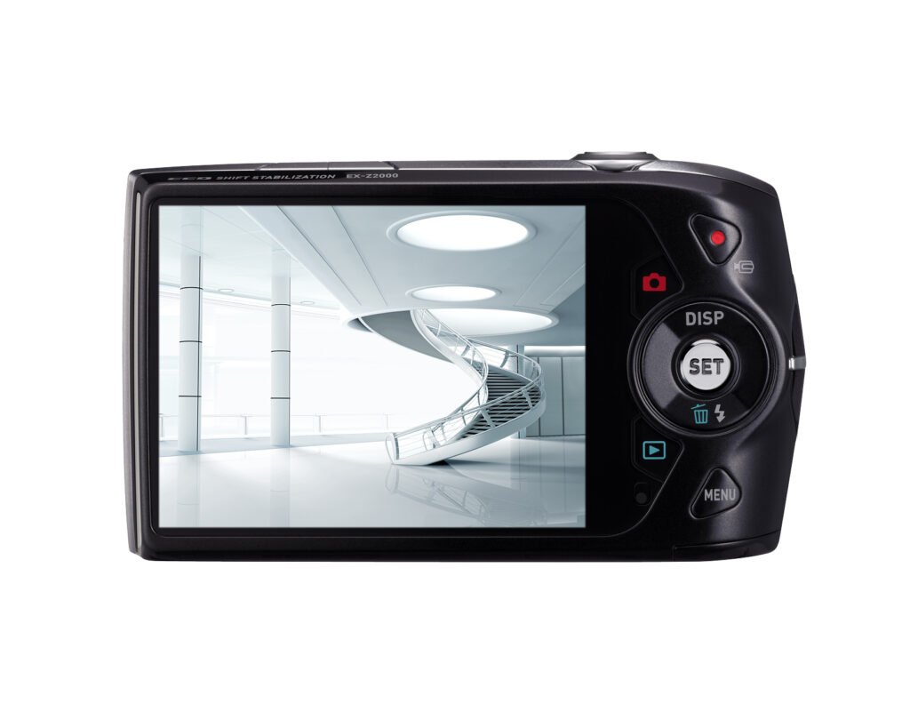 Nowe cyfrówki z serii Exilim Zoom