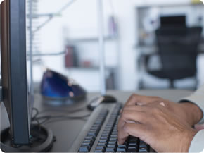 37 proc. okradzionych online nigdy nie odzyskuje pieniędzy