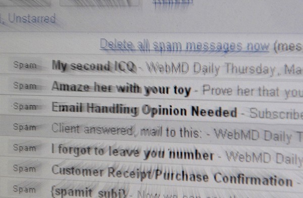 E-mail najbardziej popularną formą komunikacji