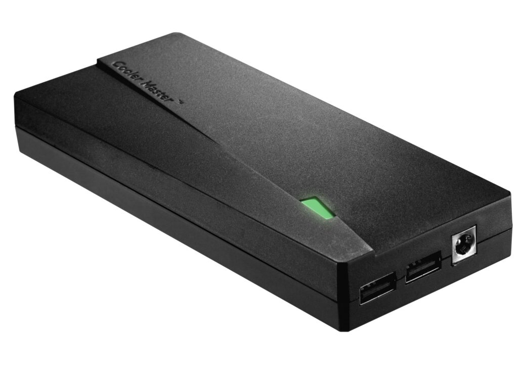 Uniwersalna ładowarka od Cooler Master – USNA120W