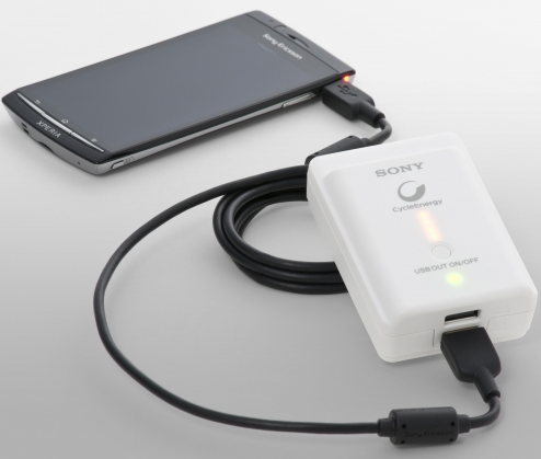 Nowe, przenośne zasilacze Sony do ładowania smartfonów