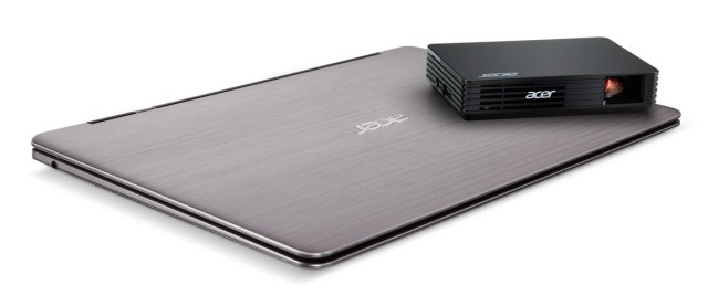 PIKO projektor Acer C120