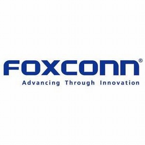 Tim Cook zwiedza, a Foxconn werbuje do produkcji iPhone’ów 5