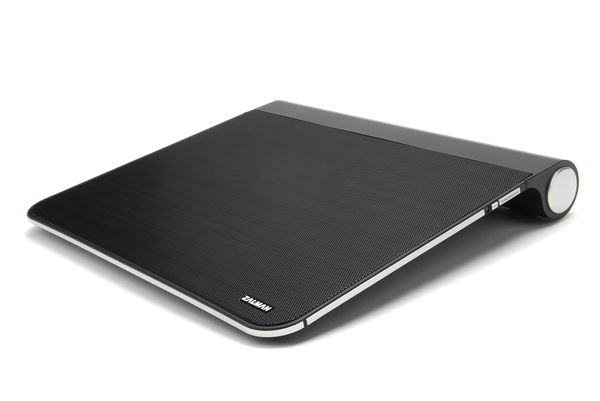 Podstawki chłodzące od Zalmana