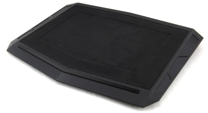 Zalman prezentuje niedrogą podstawkę chłodząca ZM-NC11