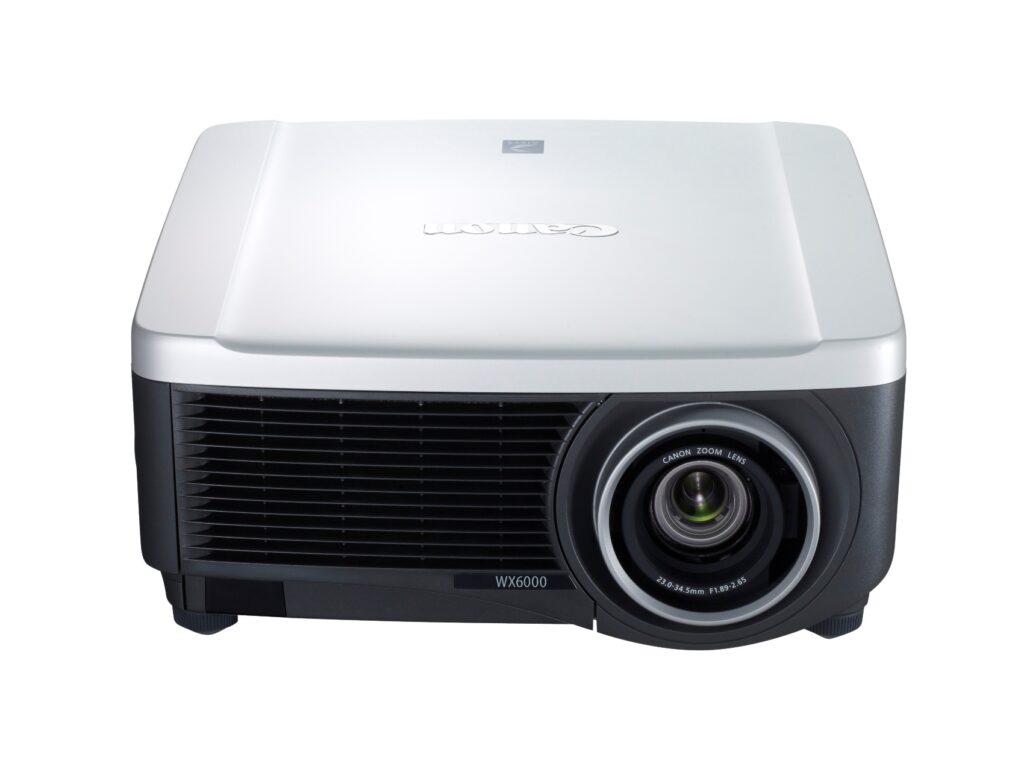 Dwa nowe projektory instalacyjne z serii XEED