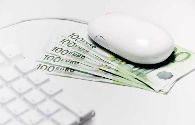 Wirus żąda 100 euro za odblokowanie komputera