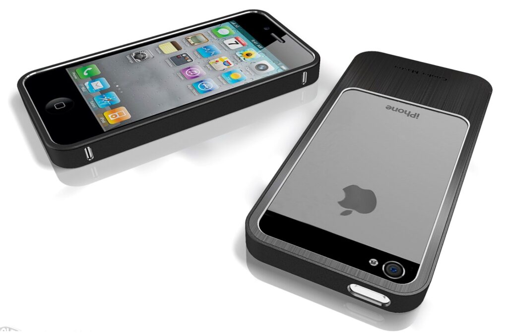 Chroń swojego iPhonea z Cooler Master