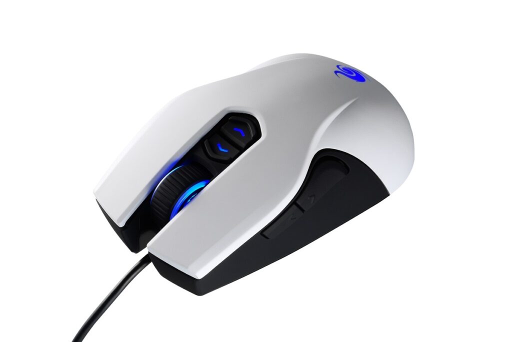 Biały zwiadowca od Cooler Master