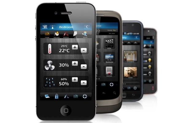 Polacy uczą się korzystać ze smartfonów