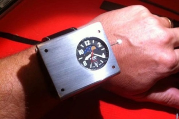 Zegar atomowy na rękę