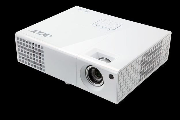 Piłkarskie mistrzostwa z projektorami Acer