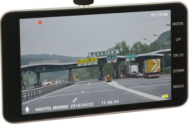 Navitel wprowadza rejestrator z nawigacją