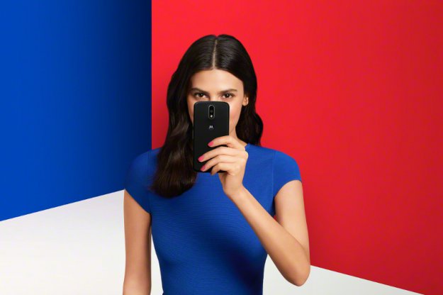 Amazon sprzedaje smartfony z „wstrzykniętymi” reklamami