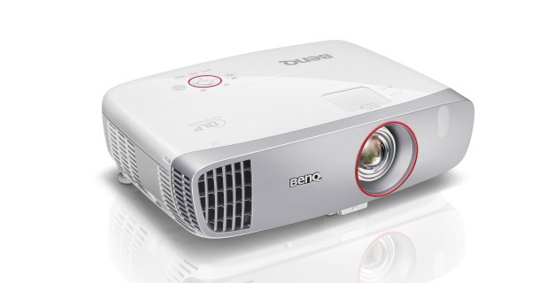 BenQ W1210ST – krótkoogniskowy projektor dla graczy