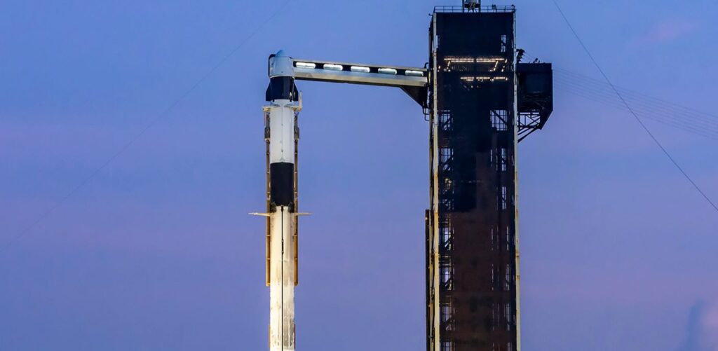 Misja Ax-4: Jak będzie wyglądać lot rakiety z Polakiem?