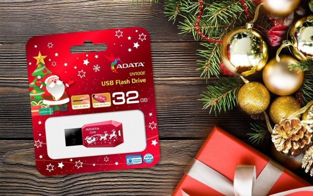 ADATA UV100F – klasyczny pendrive w świątecznej odsłonie
