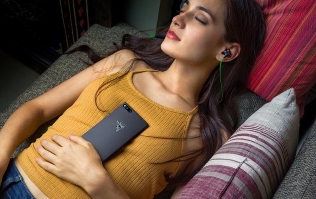 Razer Phone z ekranem 120Hz dostępny w sieci Play
