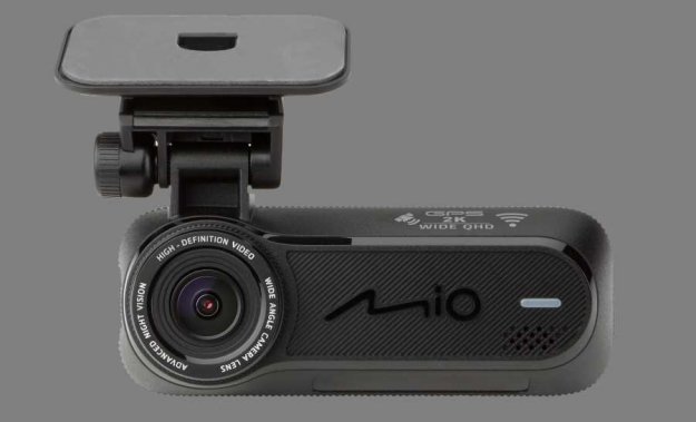 Mio MiVue J85 – wielofunkcyjny wideorejestrator samochodowy
