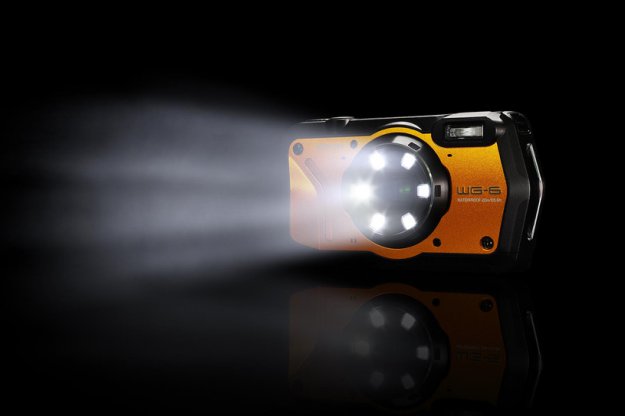 Wodoodporny aparat Ricoh WG