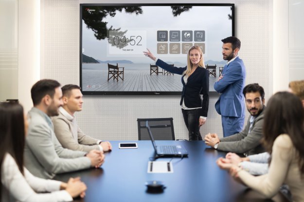 Interaktywne monitory 4K z 20-punktowym dotykiem