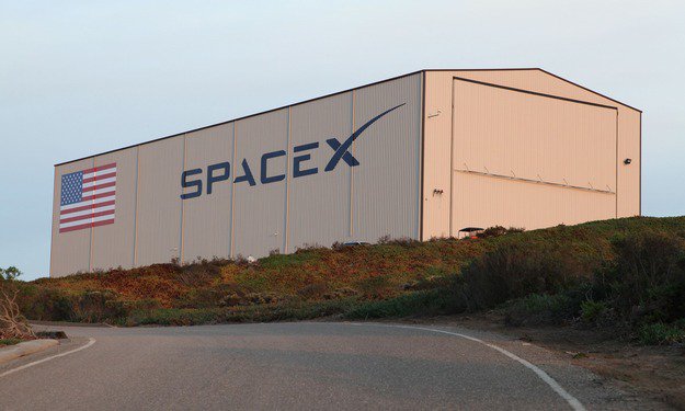 Google współpracuje z firmą SpaceX