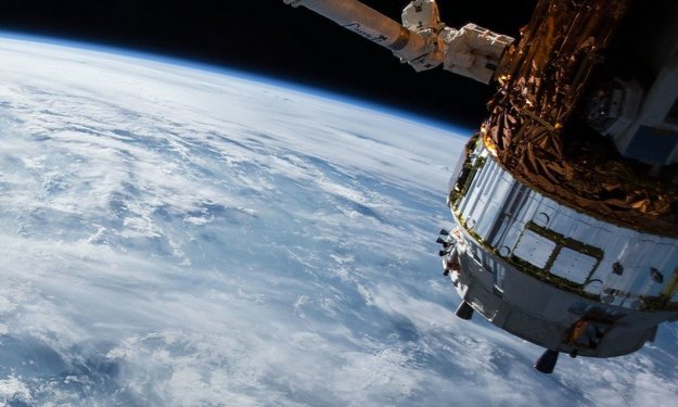 iPhone 13 i rozmowy z końca świata