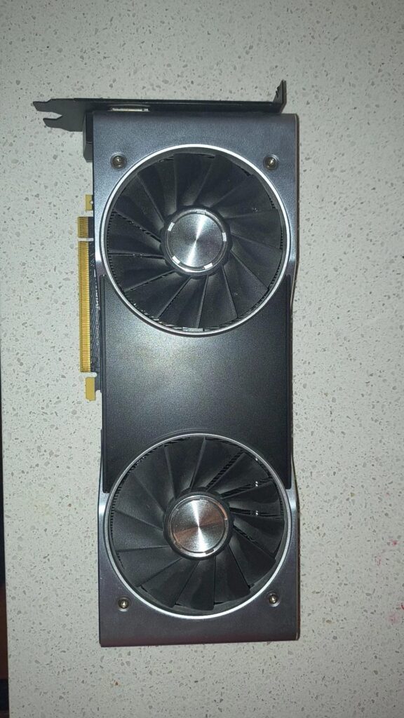 „Myślałem, że ten facet mnie oszukuje”. Prototypowa karta graficzna Nvidii odkryta w komputerze kupionym na Facebooku.