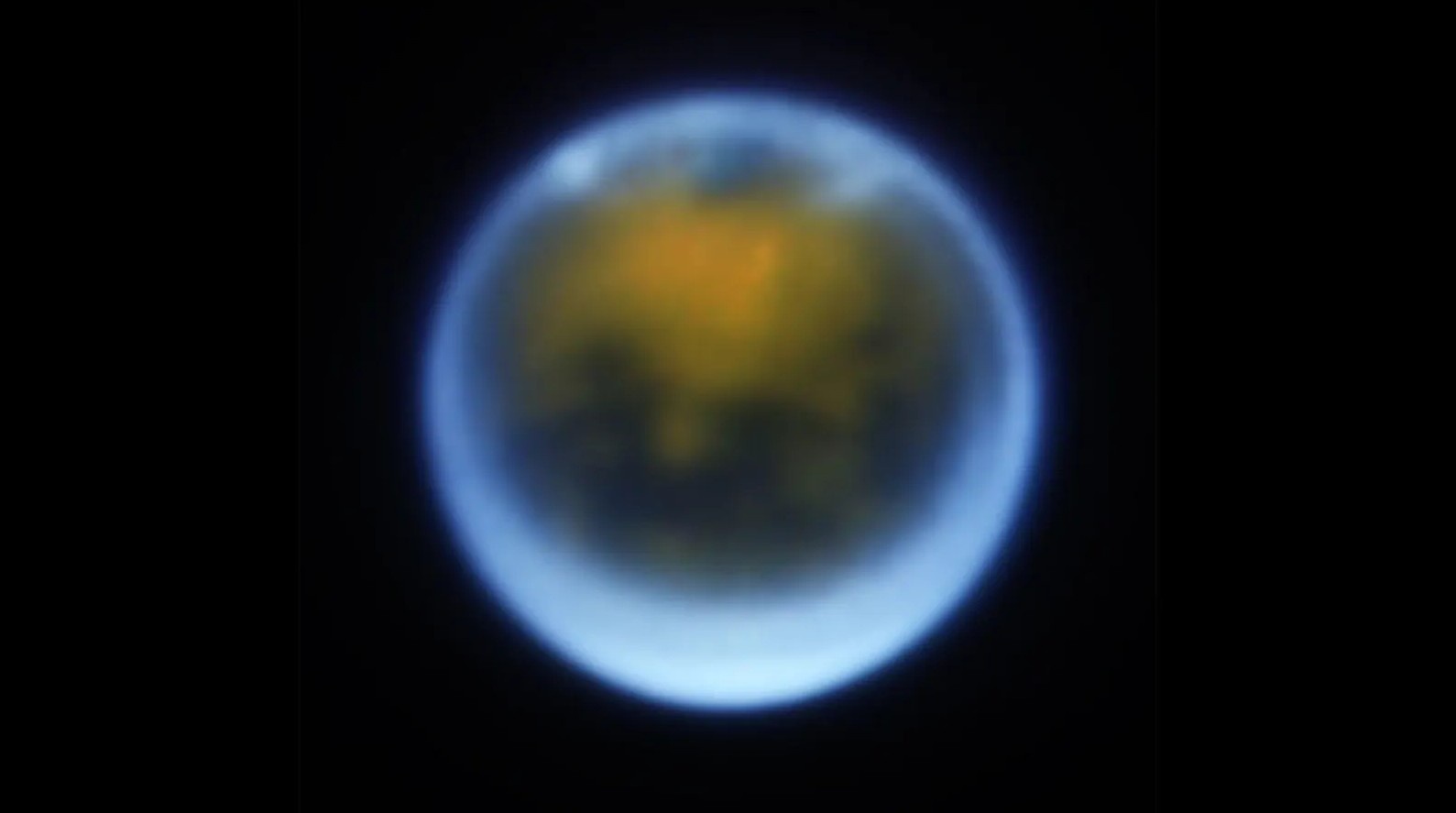 Tytan sfotografowany przez Teleskop Jamesa Webba