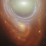 SMACSJ0028.2-7537 i soczewkowanie grawitacyjne