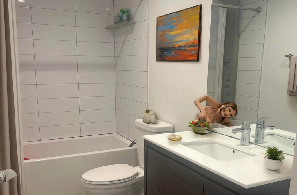 Powykręcana sylwetka wychodzącą z lustra. Kuriozalny efekt wykorzystania AI przez agenta nieruchomości