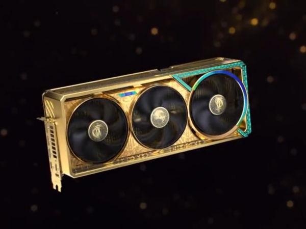 ROG Astral GeForce RTX 5090 Dhahab OC Edition