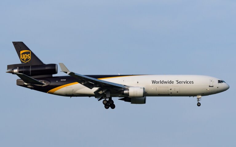 UPS MD-11, który później uległ katastrofie. Fot. Sunil Gupta, CC BY-SA 4.0