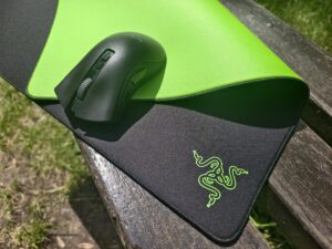 Czy podkładka pod mysz za 280 zł ma sens? Razer Gigantus v2 Pro – testuję i sprawdzam pod mikroskopem, jak wygląda