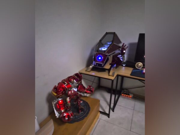 Komputer inspirowany Iron Manem. Fot.: Hopeful-Market9739, Reddit