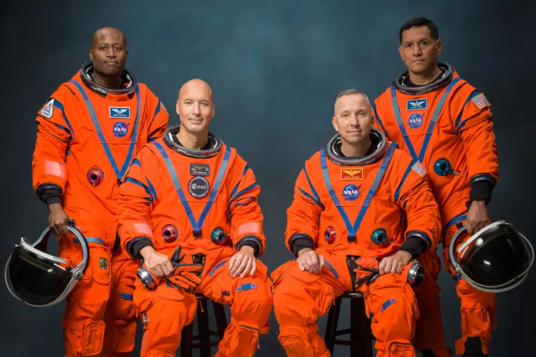 Załoga misji Artemis III. Od lewej Andre Douglas, Luca Parmitano, Randy Bresnik i Frank Rubio. Fot. NASA/Bill Stafford