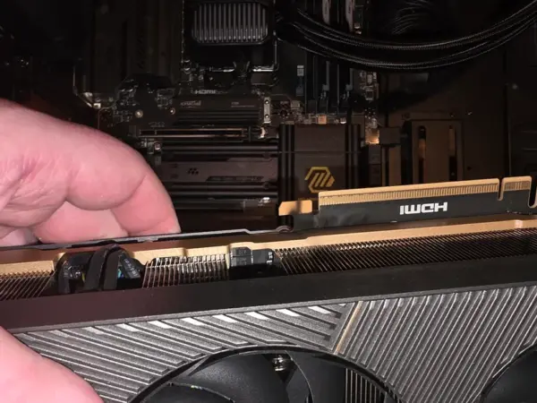 Spalony ZOTAC RTX 5090