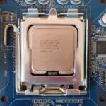 Intel Core 2 Duo kończy 20 lat. Legenda, która zapewniła Intelowi dominację na ponad dekadę.