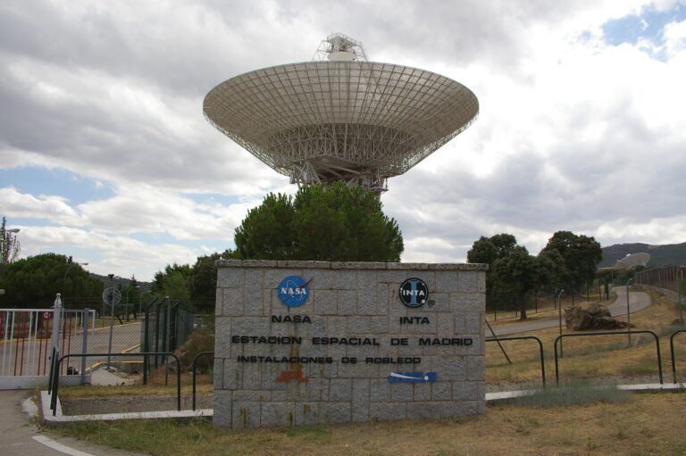 Pożar w Hiszpanii objął „kosmiczny internet” NASA. Ewakuacja kompleksu Deep Space Network pod Madrytem