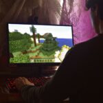 Microsoft po raz pierwszy podnosi wymagania sprzętowe dla 17-letniego Minecraft: Java Edition. Czy starczy Ci RAM-u na stawianie wirtualnych klocków?