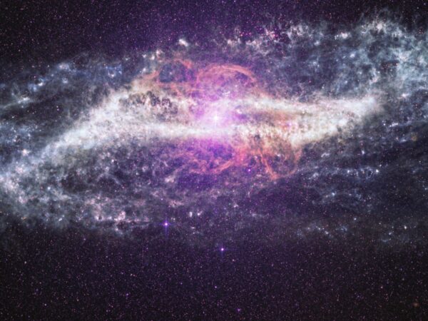 Centaurus A. Fot.: NASA, ESA, CSA, STScI; Image Processing: Alyssa Pagan (STScI), Joseph DePasquale (STScI), Macarena Garcia Marin (ESA Office at STScI)