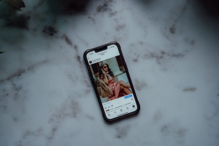 Meta wycofuje kontrowersyjną funkcję AI na Instagramie. Wystarczyły trzy dni krytyki