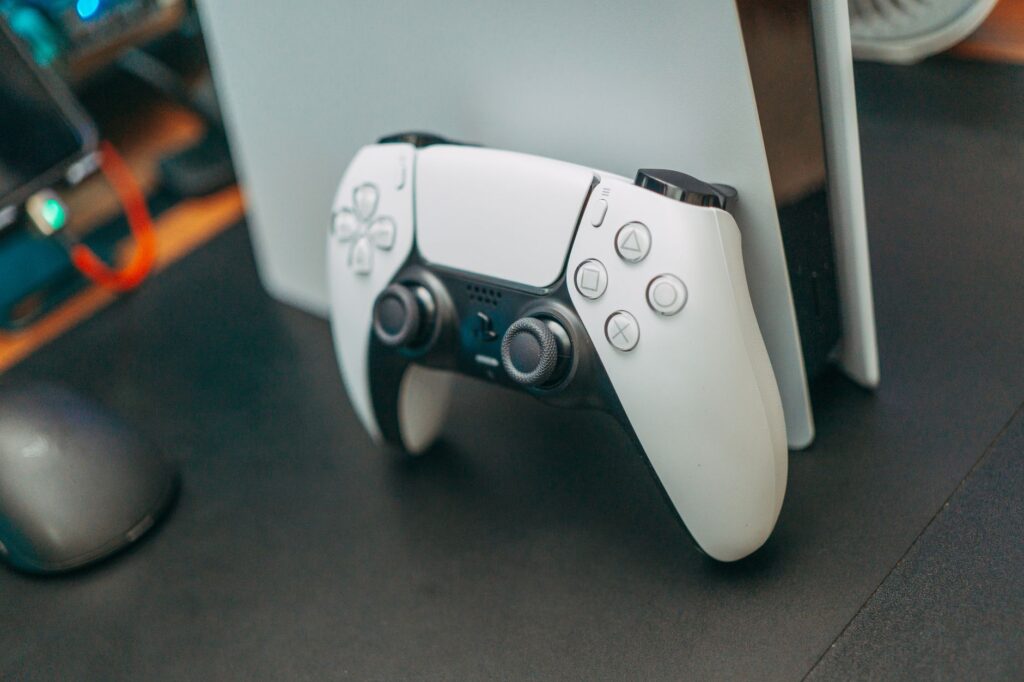 PS5 z drugiej ręki – sprawdzony sprzęt, topowa wydajność i gotówka w kieszeni