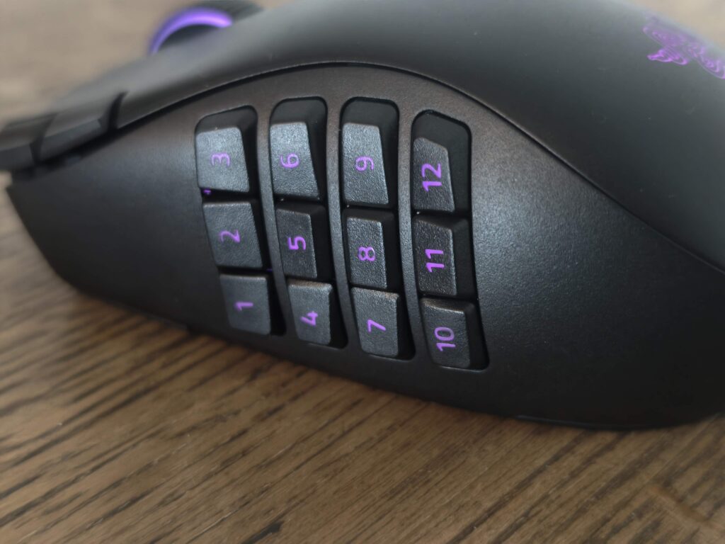Ta myszka ma więcej przycisków niż pad, ale poradziłem sobie z nimi naprawdę szybko. Razer Naga v3 Pro – test wyjątkowego gryzonia nie tylko do MMO