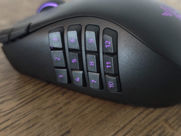 Ta myszka ma więcej przycisków niż pad, ale poradziłem sobie z nimi naprawdę szybko. Razer Naga v3 Pro – test wyjątkowego gryzonia nie tylko do MMO