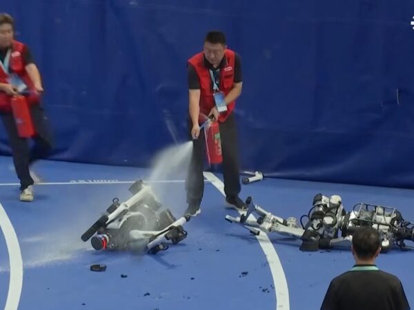 World Humanoid Robot Games w Pekinie. Fot. news.com.au / YouTube